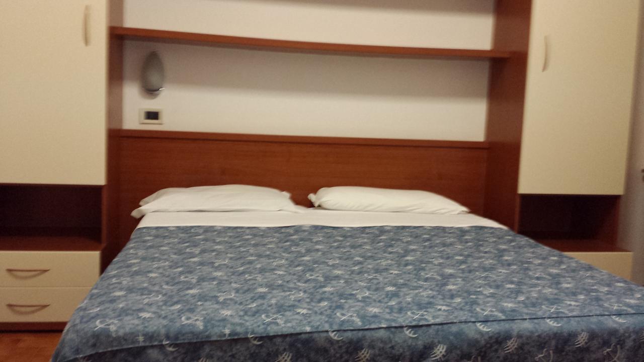Hotel La Romantica Manerba del Garda Eksteriør billede