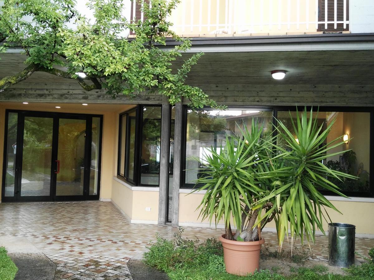 Hotel La Romantica Manerba del Garda Eksteriør billede